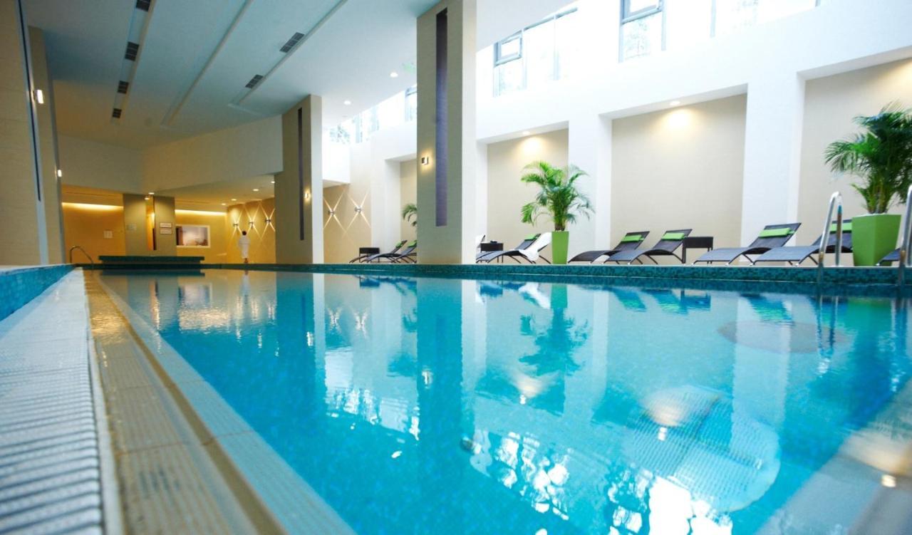 Abacus Business & Wellness Hotel Herceghalom Extérieur photo