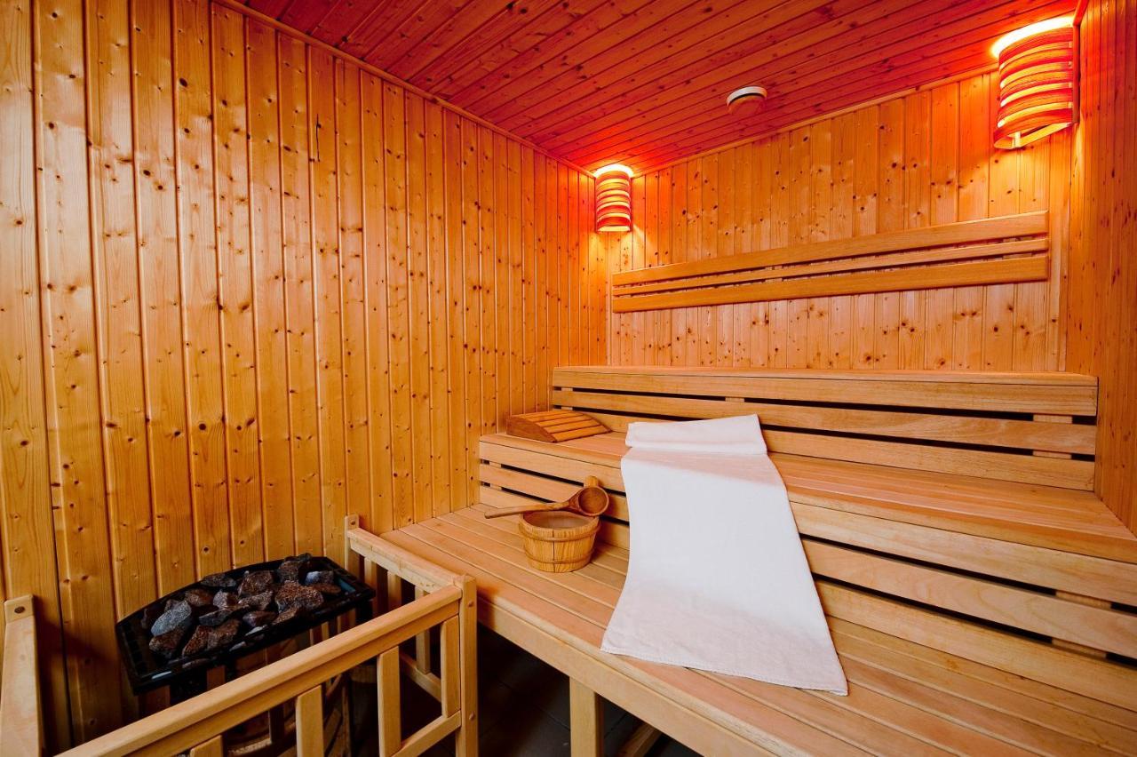 Abacus Business & Wellness Hotel Herceghalom Extérieur photo