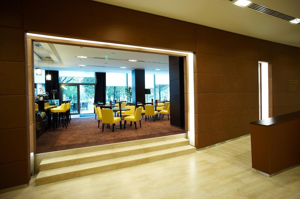 Abacus Business & Wellness Hotel Herceghalom Extérieur photo
